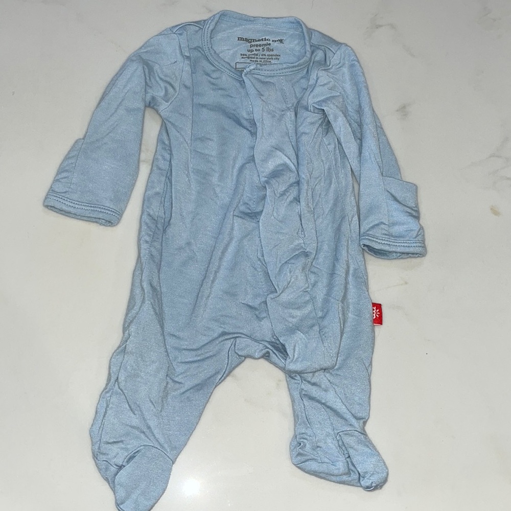 Magnetic Me baby blue modal magnetic footie size preemie gently used condition
